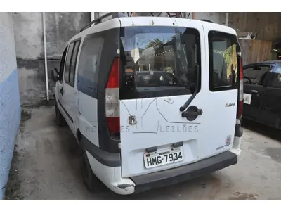 LOTE 005 - FIAT DOBLÔ ELX 1.8 - ANO 2006 2007 - PLACA HMG-7934