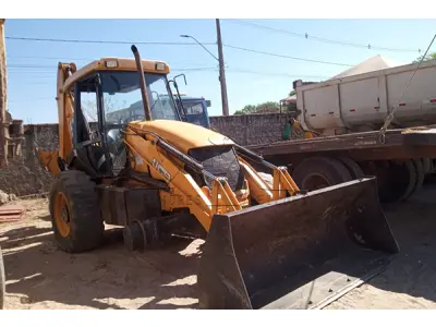 LOTE 051 - RETRO ESCAVADEIRA JCB 4X4 - ANO 2015