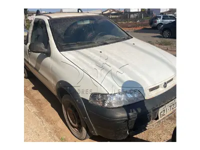 LOTE 001 - FIAT/STRADA WORKING, Placa GZI7233 - ANO/MODELO 2001/2002, COR Branca