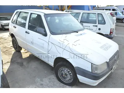 LOTE 002 - FIAT UNO MILLE ECONOMY - ANO 2013 2013 - PLACA OQQ-7156