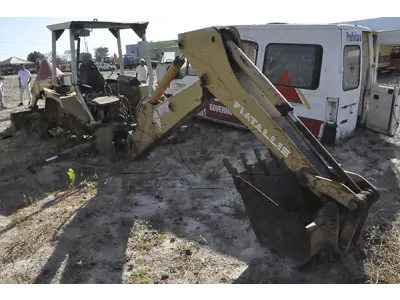 LOTE 040 - SUCATA RETRO ESCAVADEIRA FIATALLIS FB80