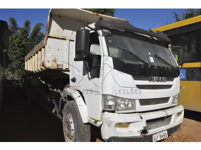 LOTE 009 - IVECO VERTIS 130V18 - ANO 2011 2012 - PLACA HLF-8450