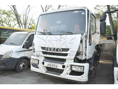 LOTE 013 - IVECO TECTOR 170E21 - ANO 2016 2017 - PLACA PYB-2719