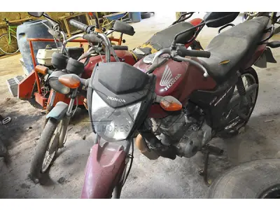 LOTE 002 - HONDA CG 125 FAN KS - ANO 2014 2015 - PLACA PVK-3300