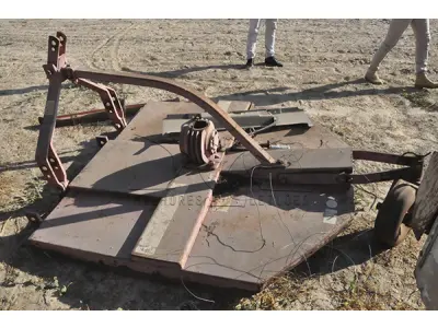 LOTE 046 - IMPLEMENTO AGRICOLA ROÇADEIRA