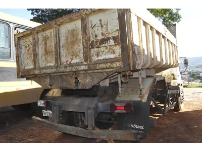 LOTE 009 - IVECO VERTIS 130V18 - ANO 2011 2012 - PLACA HLF-8450