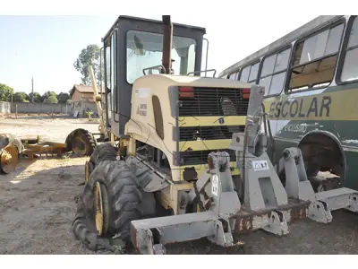 LOTE 043 - SUCATA - PATROL NEW HOLLAND RG1408