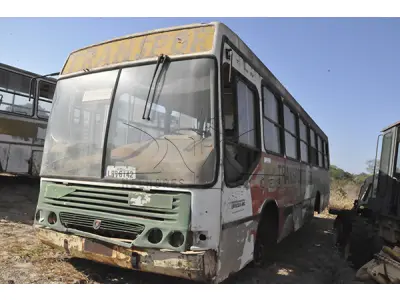 LOTE 038 - M.BENZ OF 1318 - ANO 1996 1996 - PLACA LBB-6142