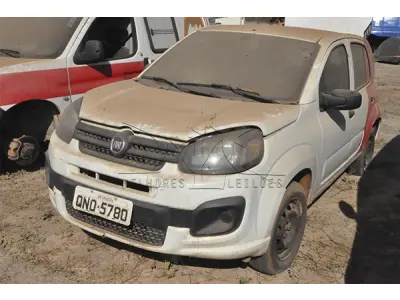 LOTE 003 - FIAT UNO DRIVE 1.0 - ANO 20172018 - PLACA QNO-5780