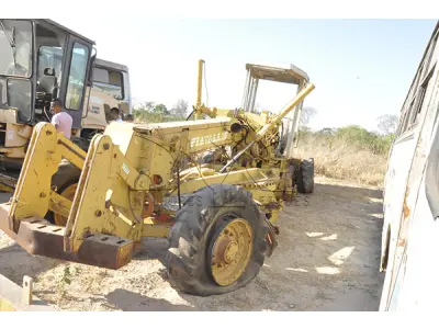 LOTE 044 - SUCATA - PATROL FIATLLIS FG70A SERIE B