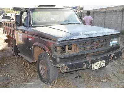 LOTE 030 - IMP GM D20 - ANO 1995 1996 - PLACA GTQ-3744