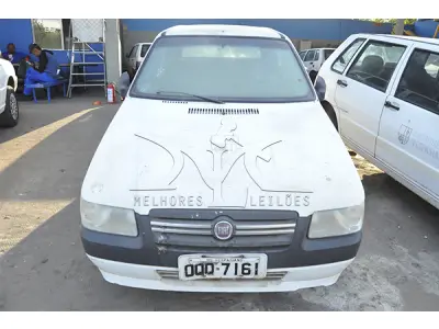 LOTE 001 - FIAT UNO MILLE ECONOMY - ANO 2013 2013 - PLACA OQQ-7161