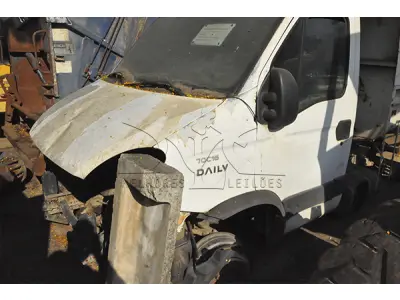 LOTE 021 - IVECO DAILY 70C16 CS - ANO 2009 2009 - PLACA HLF-2340