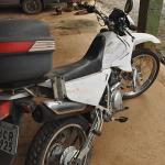 LOTE 011 - YAMAHA XTZ 125E - PLACA HCR-7925 - ANO 2005 2005 - COR BRANCA