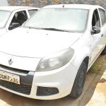 LOTE 028 - RENAULT SANDERO AUT1016V - PLACA OQM-8235 - 2013 2014