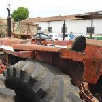 LOTE 003 - TRATOR MASSEY FERGUNSON ON 275 - ANO S.ID