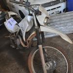 LOTE 027 - Yamaha XTZ 125K - 2004 2004 - Branca  - HBB-3206