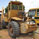 LOTE 007 - MAQUINA PÁ CARREGADEIRA - 20 CASE - ANO1981