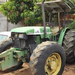 LOTE 005 - TRATOR - JOHN DEERE – ANO 2011
