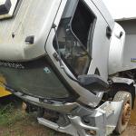 LOTE 002 - FORD CARGO 1519 B - PLACA GOW-7847 - ANO 2012 2013 - COR PRATA