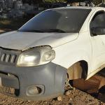 LOTE 008 - FIAT UNO VIVACE 1.0 - PLACA HNH 1608 - ANO 2011 2012