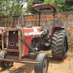 LOTE 002 - TRATOR MASSEY FERGUNSON ON 265 – ANO S.ID