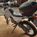LOTE 011 - YAMAHA XTZ 125E - PLACA HCR-7925 - ANO 2005 2005 - COR BRANCA