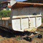 LOTE 005 - CARROCERIA BASCULANTE