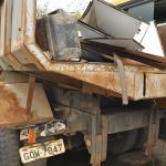 LOTE 002 - FORD CARGO 1519 B - PLACA GOW-7847 - ANO 2012 2013 - COR PRATA