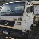 LOTE 007 - VW 7.110 - PLACA HMN2B77