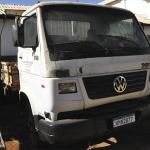 LOTE 007 - VW 7.110 - PLACA HMN2B77