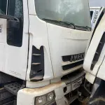 LOTE 017 - IVECO TECTOR 170E21 - ANO 2016 2017 - PLACA PYD-5028