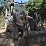 LOTE 010 - RETRO CASE 580 L - ANO 1997