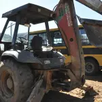LOTE 010 - RETRO CASE 580 L - ANO 1997