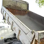 LOTE 014 - IVECO EUROCARGO 170E22 - ANO 2010 2011 - PLACA HLF-5223