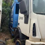 LOTE 015 - IVECO TECTOR 170E21 - ANO 2016 2017 - PLACA PYD-5036