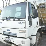 LOTE 014 - IVECO EUROCARGO 170E22 - ANO 2010 2011 - PLACA HLF-5223