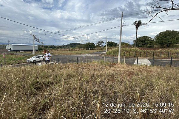 Loteamento Estancia Grande Rio - Matricula 30605 - Área Do Lote 2.082,74, localizado em Cássia - MG